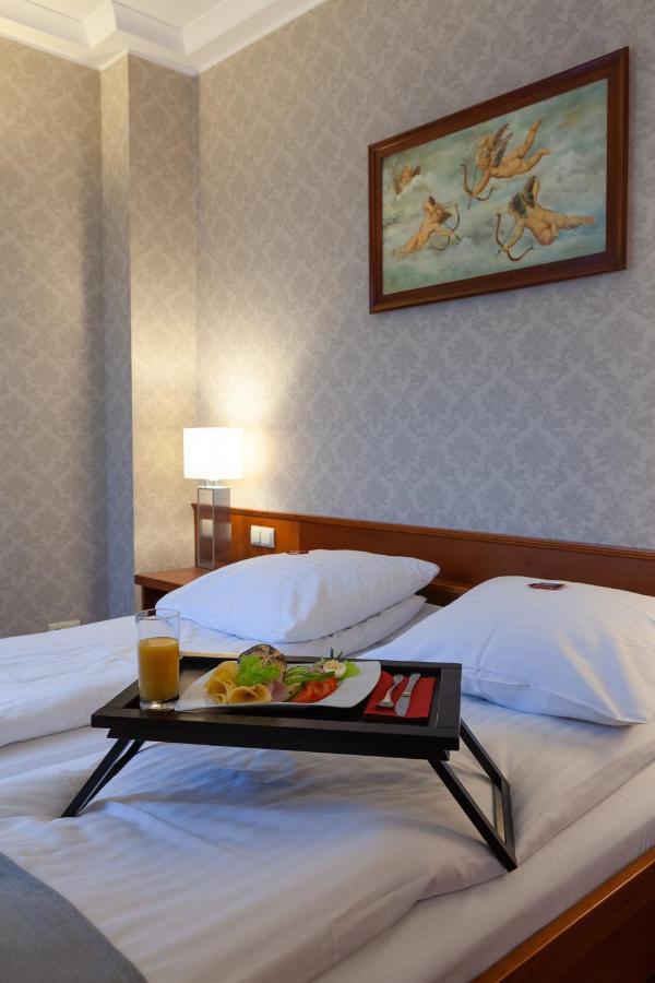 Eurohotel Сважендз Экстерьер фото