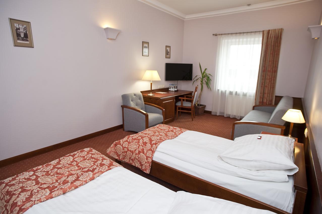 Eurohotel Сважендз Экстерьер фото